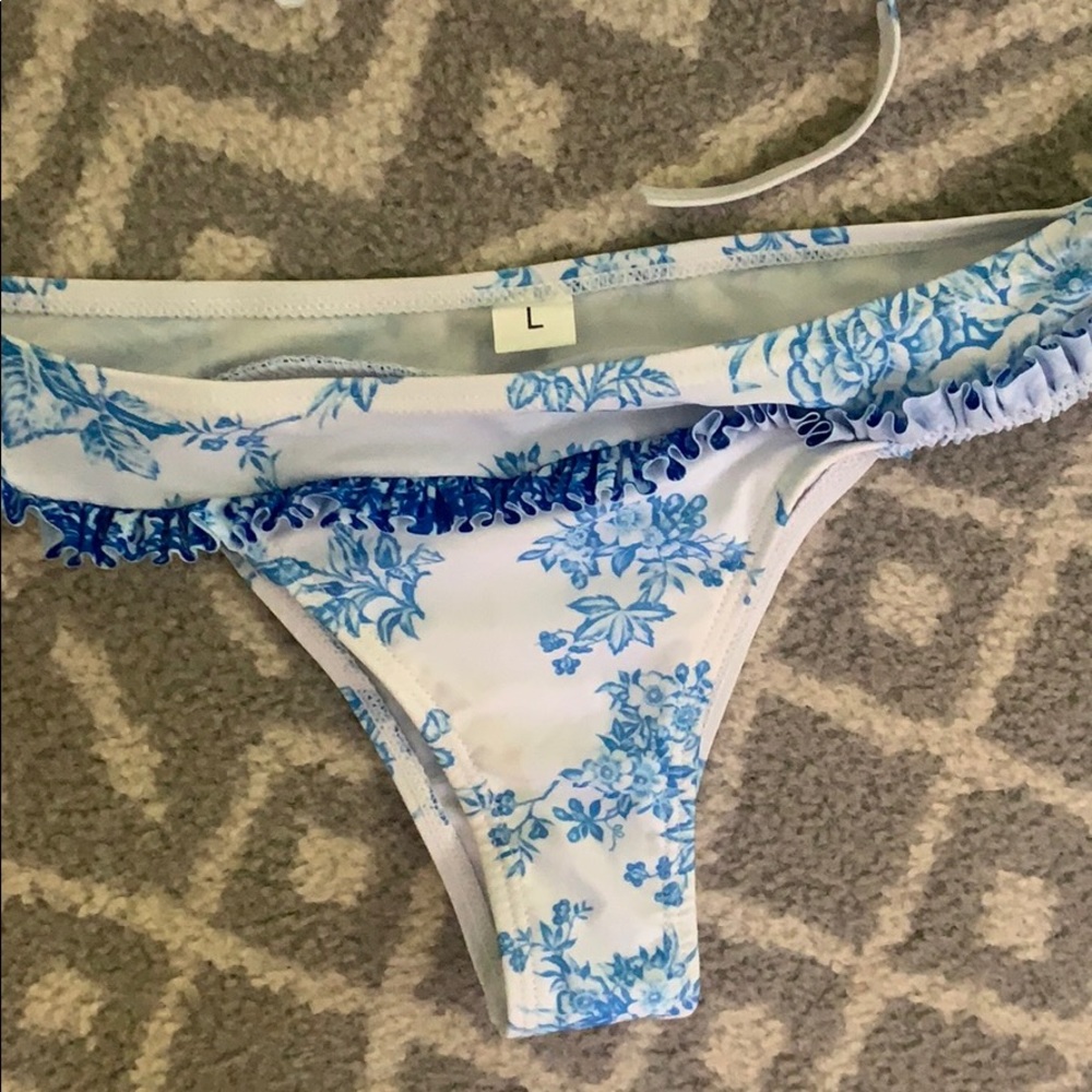 Bikini set - Picture 3 of 4